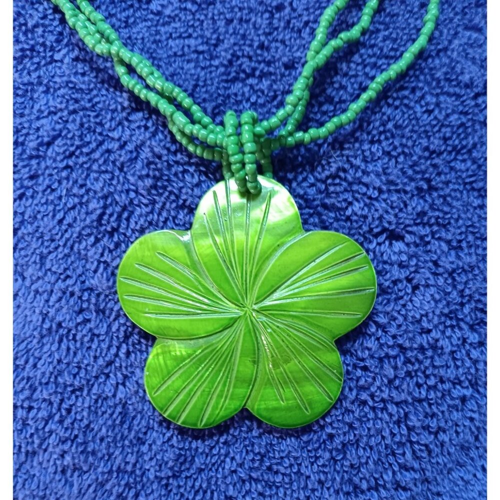 Green Four-Leaf Clover Shell Pendant Necklace With Beaded Strand